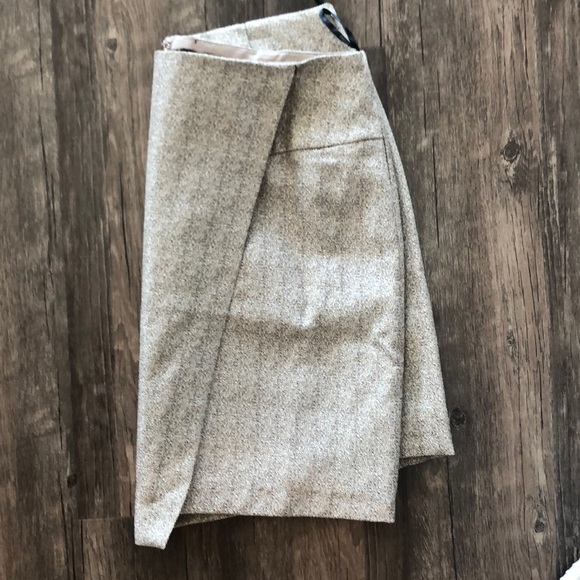 Forever 21 shimmery skirt - Picture 4 of 4